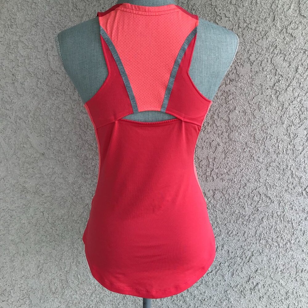 The North Face Athletic Tank Top FlashDry-XD in Coral - Size‎ Small - Picture 3 of 5
